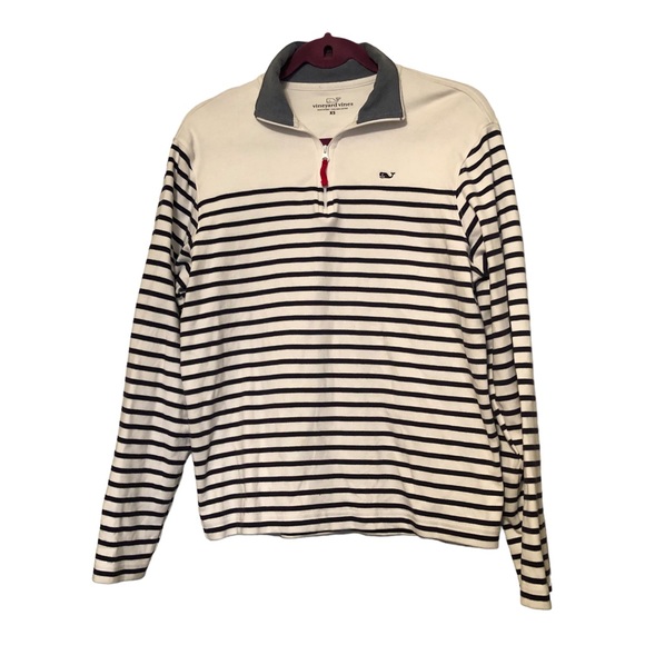 Vineyard Vines Tops - Vineyard Vines sweatshirt size XS